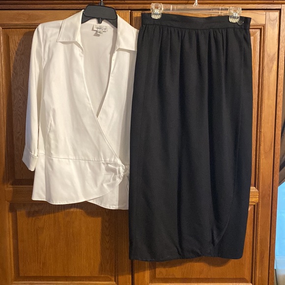 Express black wrap skirt. Good condition. - Picture 3 of 3